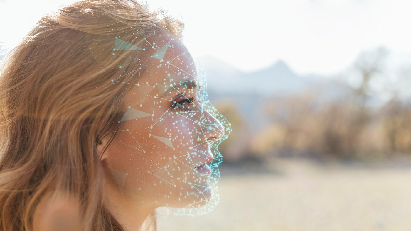 Разчитане на лицето — YourFaceTalk